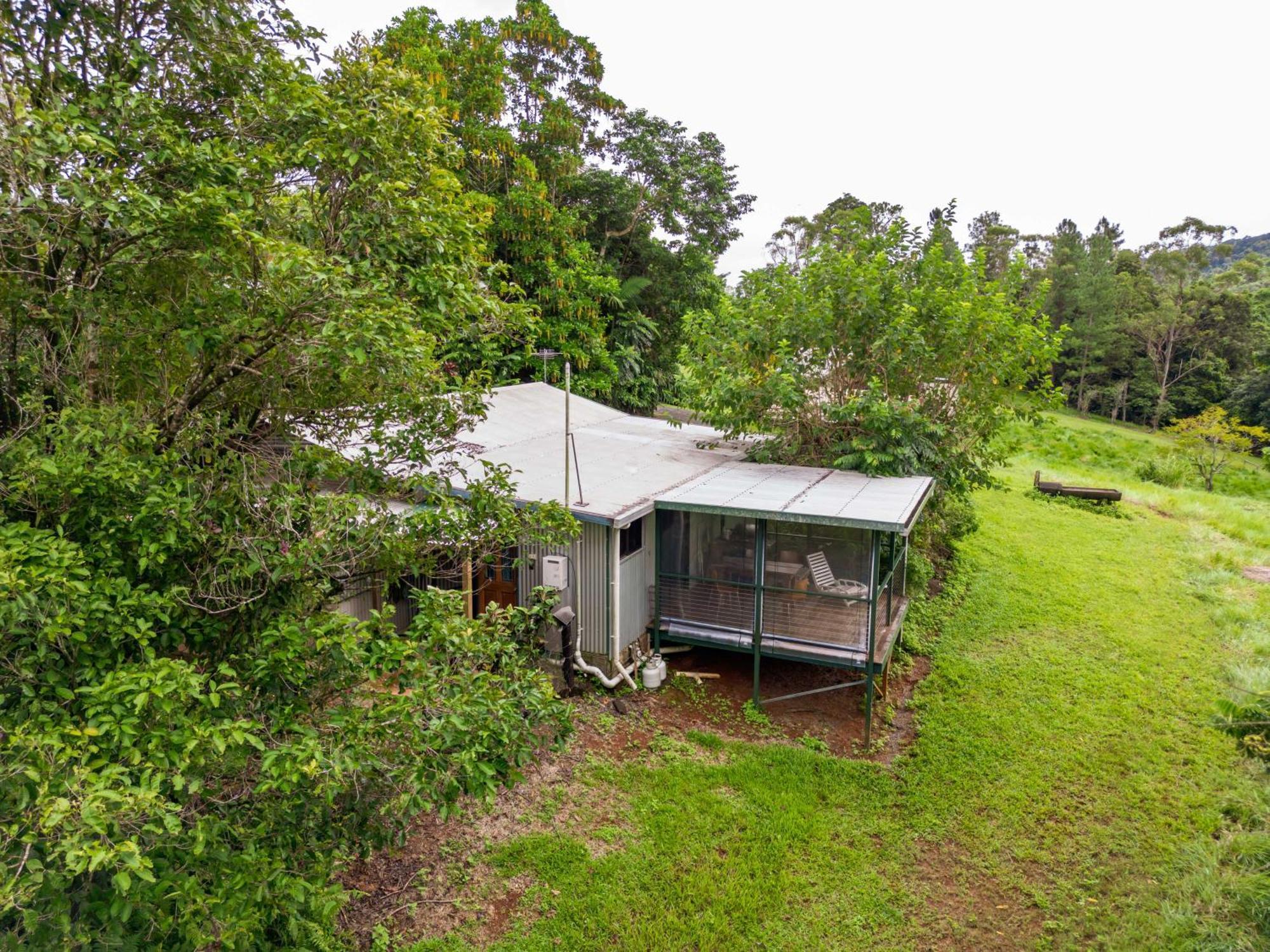 Mena Creek Flower House ภายนอก รูปภาพ